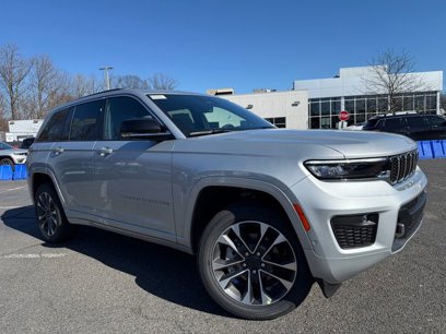 New 2025 Jeep Grand Cherokee Overland w/ Adv Protech Group III