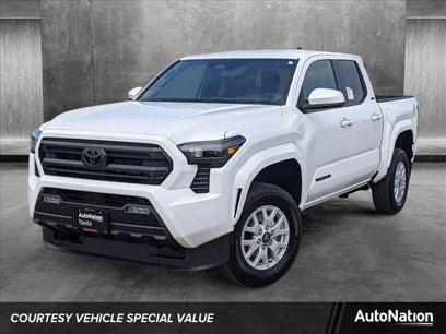 New 2024 Toyota Tacoma SR5