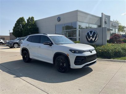 New 2025 Volkswagen Tiguan SE R-Line