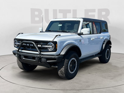 New 2024 Ford Bronco Outer Banks w/ Sasquatch Package