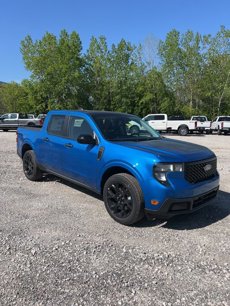 New 2025 Ford Maverick XLT w/ Black Appearance Package