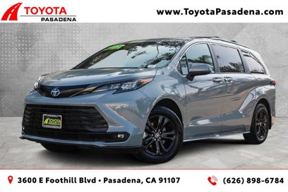 Used 2024 Toyota Sienna XLE Woodland Edition