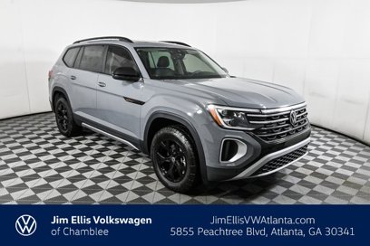 New 2025 Volkswagen Atlas Peak Edition SE