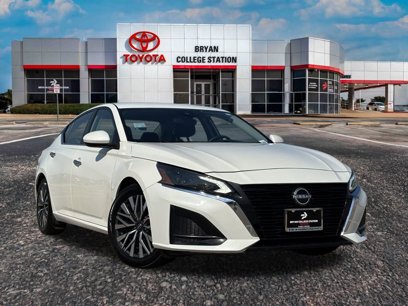 Used 2023 Nissan Altima 2.5 SV