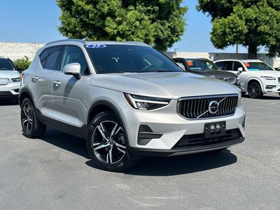 Certified 2025 Volvo XC40 B5 Core