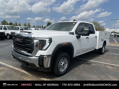New 2024 GMC Sierra 2500 Pro w/ Convenience Package