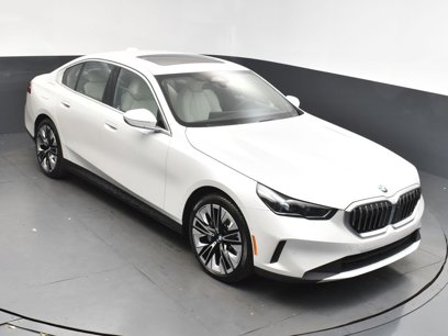 New 2025 BMW 530i w/ Premium Package