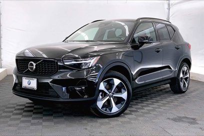 Used 2024 Volvo XC40 B5 Plus