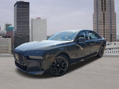New 2025 BMW 750e xDrive