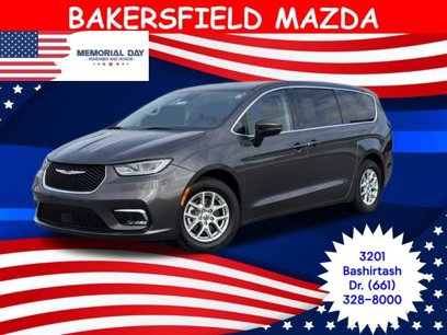 Used 2023 Chrysler Pacifica Touring-L