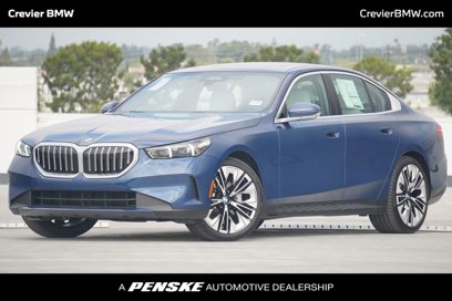 New 2025 BMW 530i w/ Premium Package