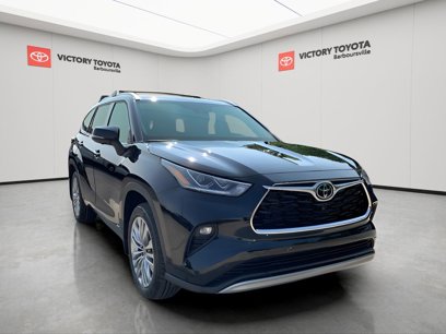 New 2025 Toyota Highlander Platinum