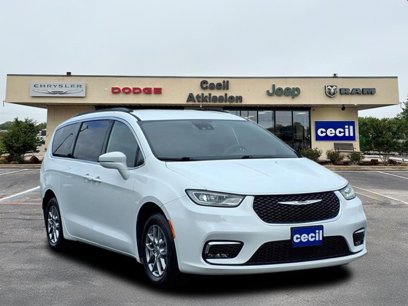 Used 2022 Chrysler Pacifica Touring