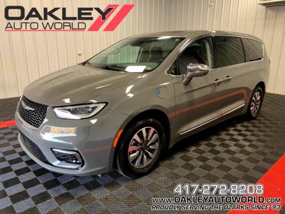 Used 2022 Chrysler Pacifica Limited