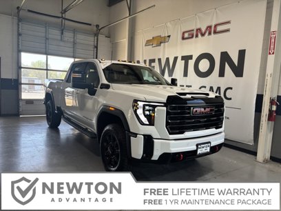 New 2025 GMC Sierra 2500 AT4 w/ Max Trailering Package