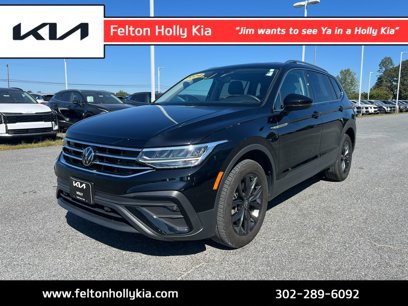 Used 2024 Volkswagen Tiguan SE