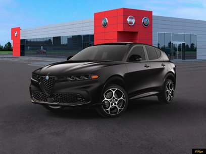 New 2025 Alfa Romeo Tonale w/ Premium Package