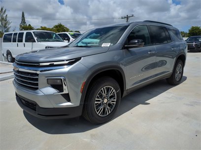 New 2025 Chevrolet Traverse LT