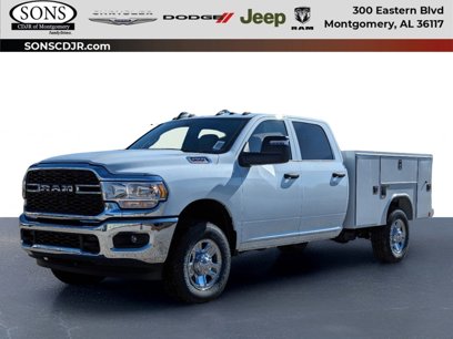 New 2024 RAM 2500 Tradesman w/ Chrome Appearance Group