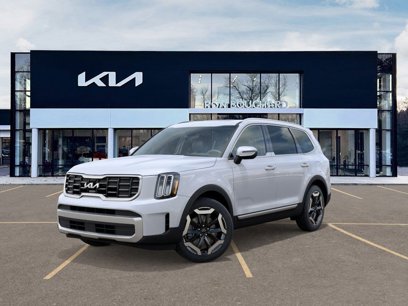 New 2025 Kia Telluride S