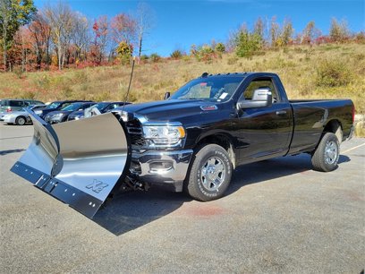 New 2024 RAM 2500 Tradesman w/ Chrome Appearance Group