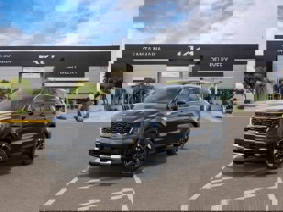 New 2025 Kia Sorento S w/ Panoramic Sunroof Package