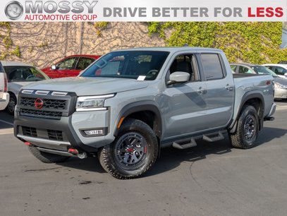 Used 2025 Nissan Frontier PRO-4X w/ Tow Package