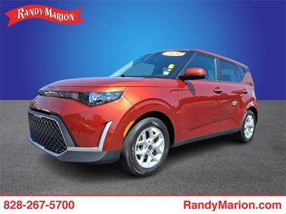 Used 2023 Kia Soul LX w/ Option Group 015