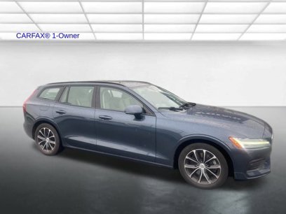 Used 2019 Volvo V60 T5 Momentum