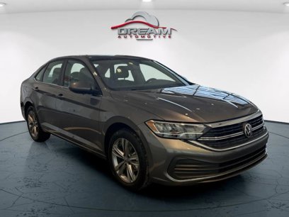 Used 2024 Volkswagen Jetta SE w/ Panoramic Sunroof Package