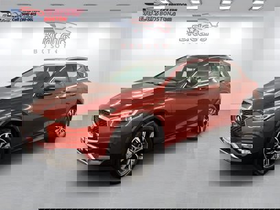 Used 2017 INFINITI QX30 Premium w/ Navigation Package