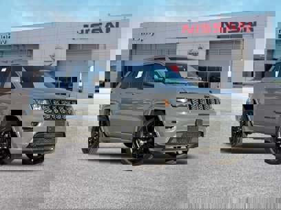 Used 2020 Jeep Grand Cherokee Altitude