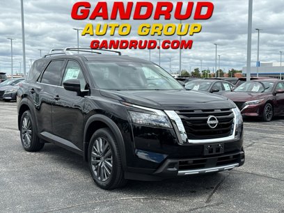 New 2025 Nissan Pathfinder SL w/ SL Premium Package