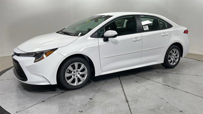 New 2025 Toyota Corolla LE