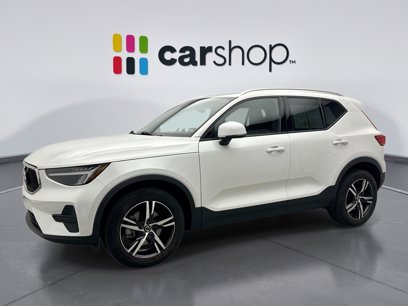 Used 2023 Volvo XC40 B5 Core w/ Convenience Package