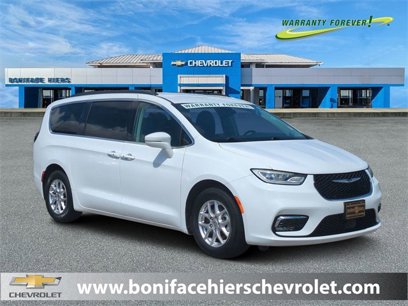 Used 2022 Chrysler Pacifica Touring-L
