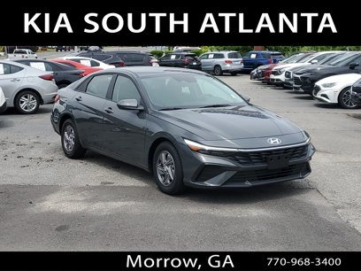 Used 2024 Hyundai Elantra SE