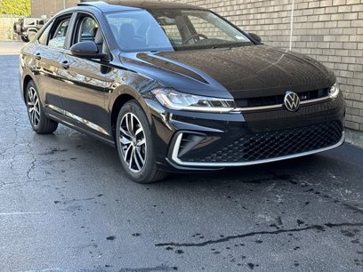New 2025 Volkswagen Jetta SE