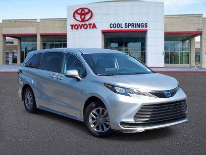 Used 2024 Toyota Sienna LE