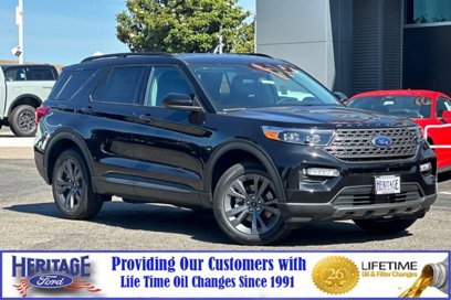 New 2024 Ford Explorer XLT w/ Equipment Group 202A