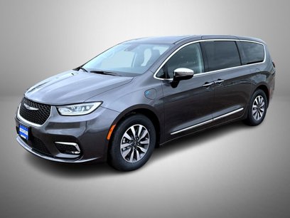 Certified 2023 Chrysler Pacifica Limited