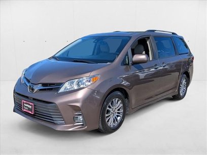 Used 2020 Toyota Sienna XLE