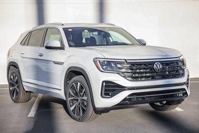 New 2025 Volkswagen Atlas Cross Sport SEL Premium R-Line