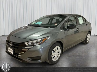 New 2025 Nissan Versa S w/ Trunk Package
