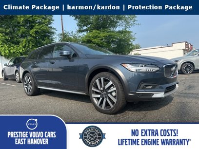 New 2025 Volvo V90 B6 Cross Country Plus w/ Climate Package