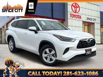 Used 2023 Toyota Highlander L