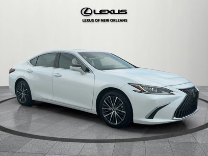Used 2025 Lexus ES 300h w/ Premium Package