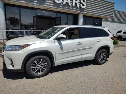 Used 2017 Toyota Highlander XLE