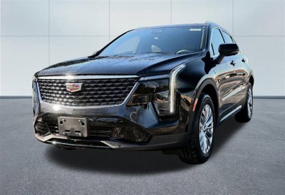 New 2025 Cadillac XT4 Premium Luxury