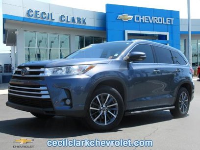Used 2018 Toyota Highlander SE